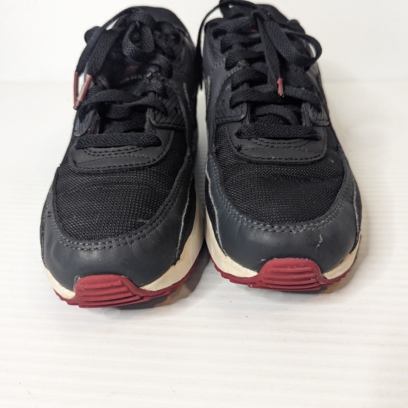 Nike Air Max 90 Youth size 3 Black Red lace up sneakers shoes - Picture 4 of 9